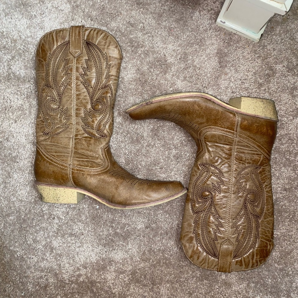 Coconuts by Matisse Brown Heeled Boots